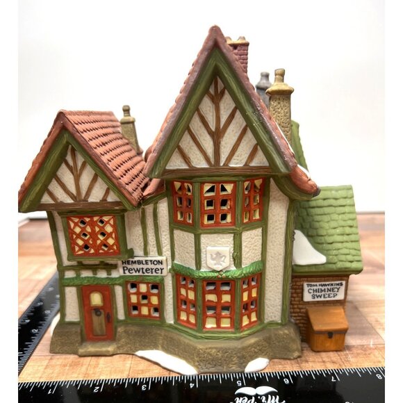 Dept 56 5800-9 Hembleton Pewterer Dickens Heritage Village - Picture 3 of 7